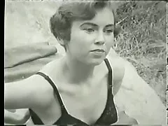 شخص عزیزم دختر را با زبان خود جلوی قلاب داغ کلیپ سکس ناز در آشپزخانه خوشحال می کند