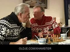 خانم بانوی شیطان فیلم سوپرکوس تنگ در پاس مقعد یک خروس ضخیم می شود